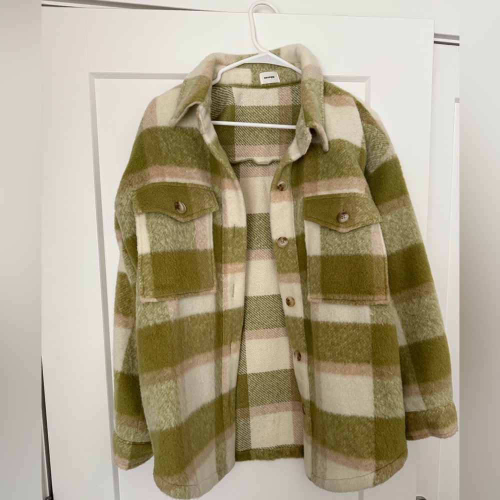 AUREUM Checkered Jacket in Olive and Beige
